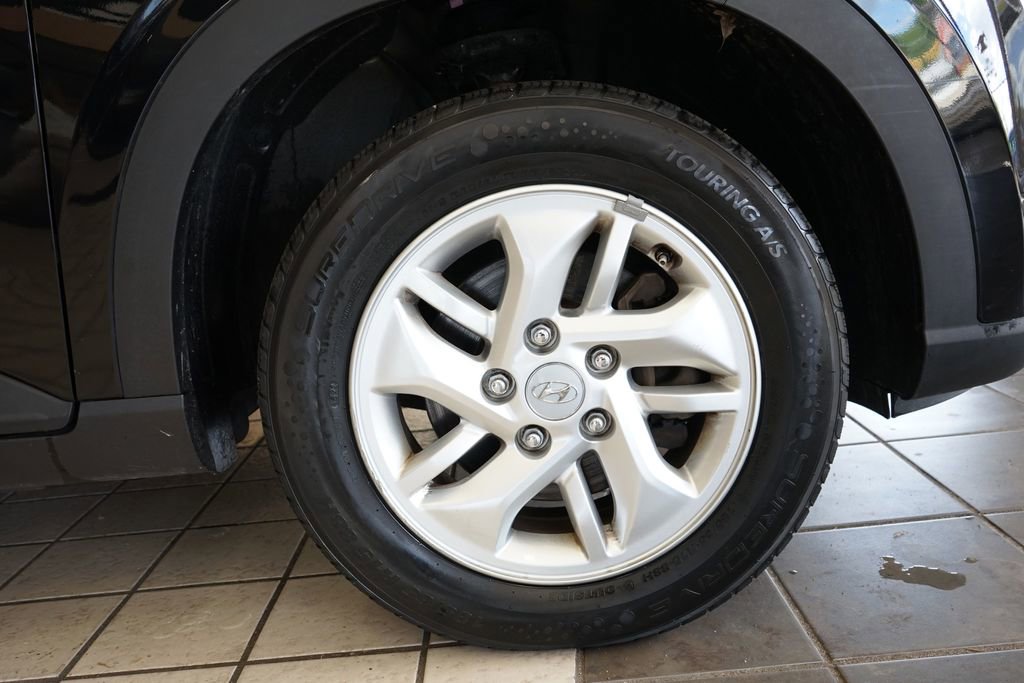 Used 2020 Hyundai Venue SEL FWD image 49