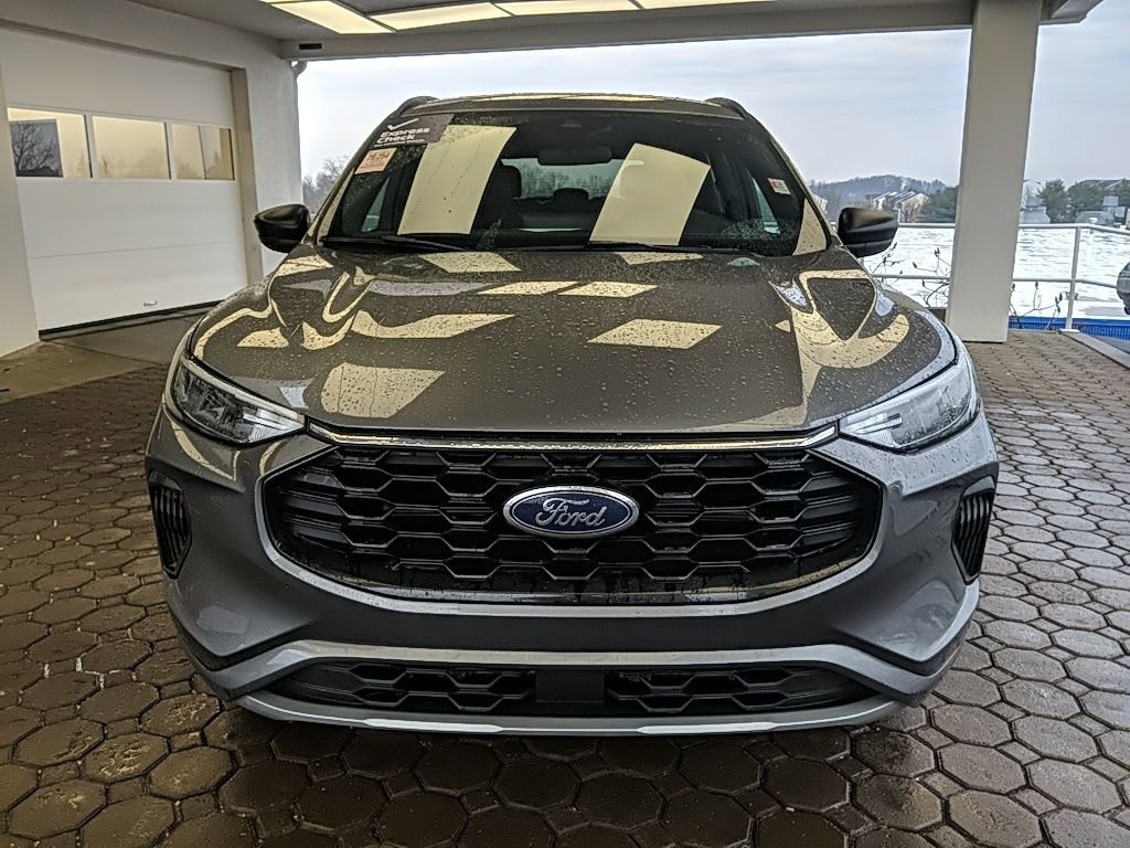 Used 2024 Ford Escape ST-Line w/ Tech Pack #1 image 2