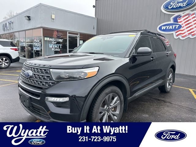 Used 2021 Ford Explorer XLT w/ XLT Sport Appearance Package image 1