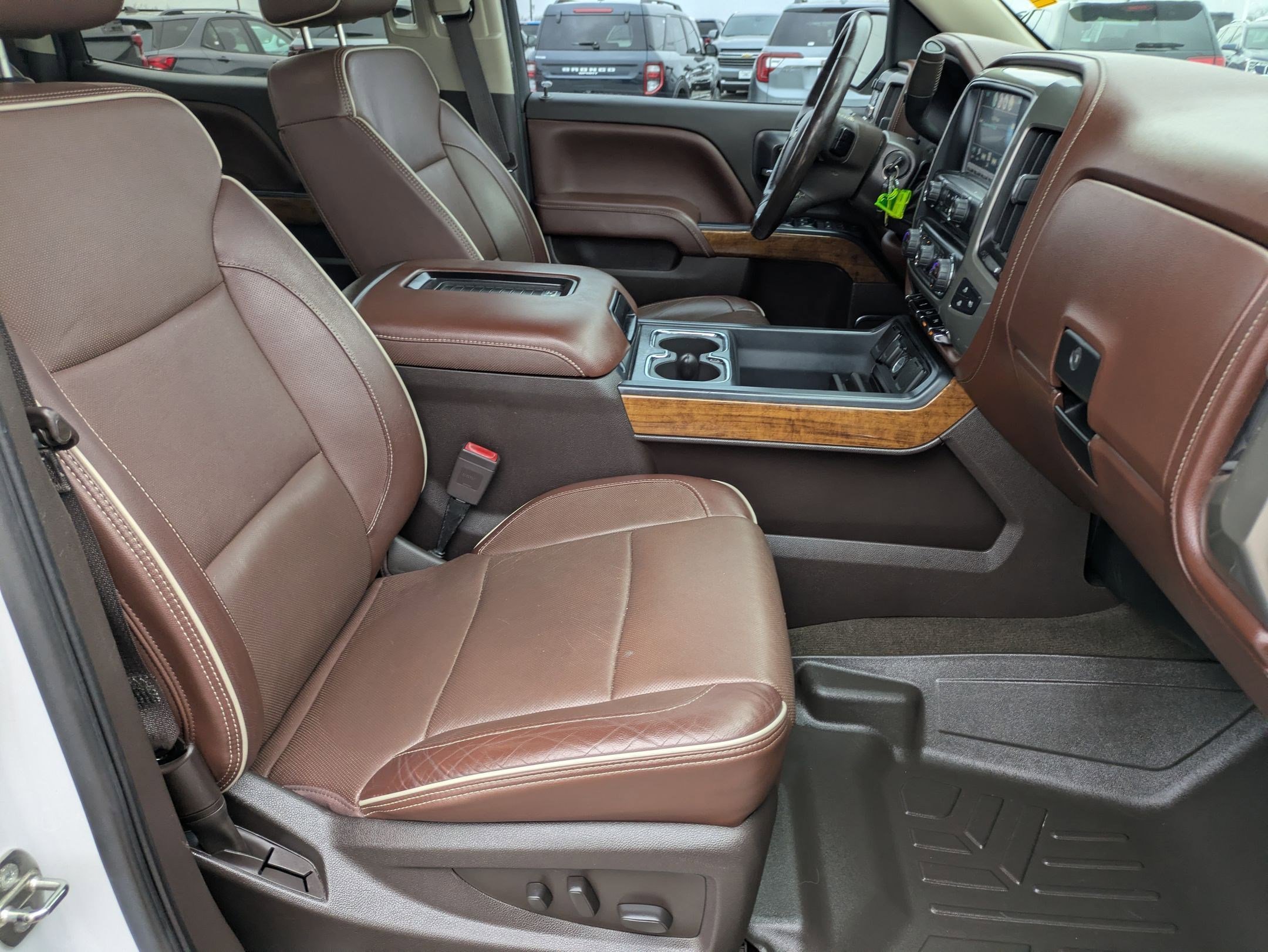 Used 2016 Chevrolet Silverado 1500 High Country w/ High Country Premium Package image 26