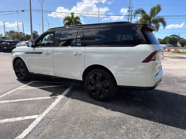 New 2027 Lincoln Navigator L Black Label AWD/4WD image 5