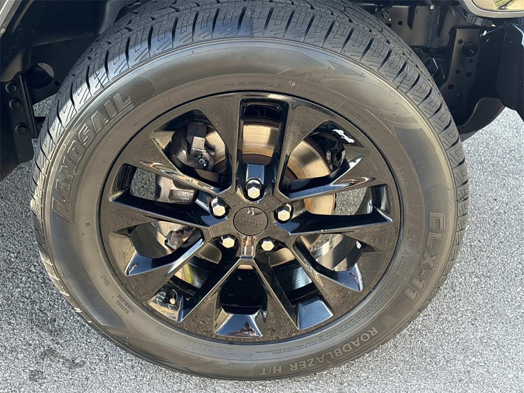 Used 2023 Jeep Gladiator Overland image 11