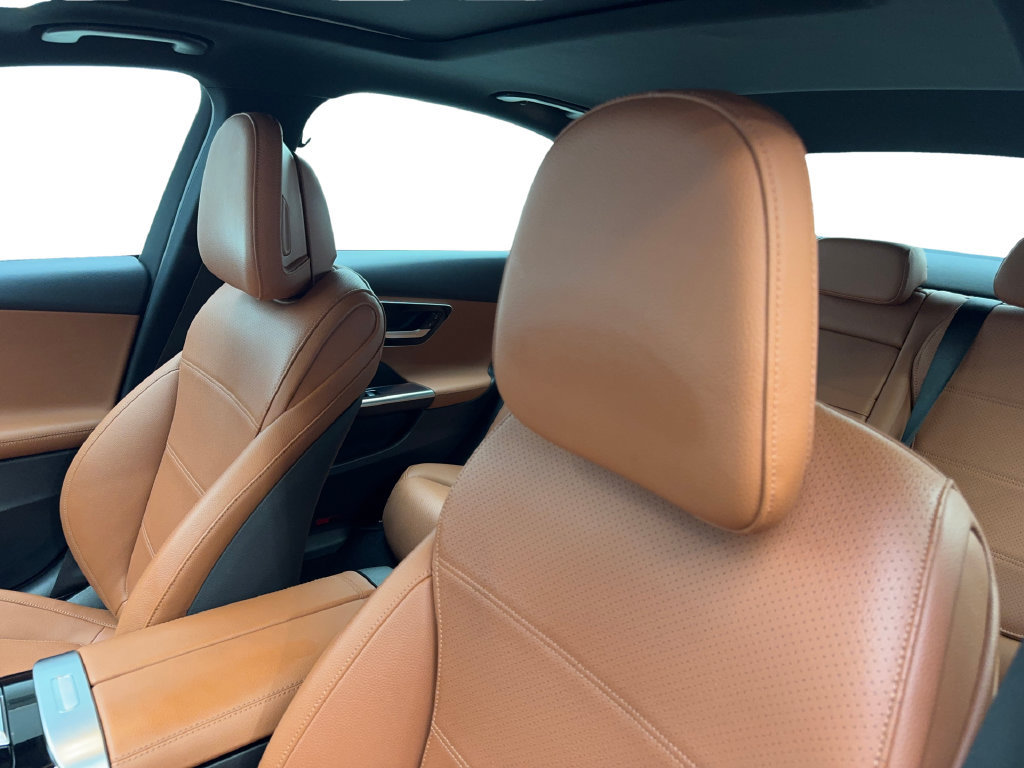 Used 2022 Mercedes-Benz C 300 Sedan image 27