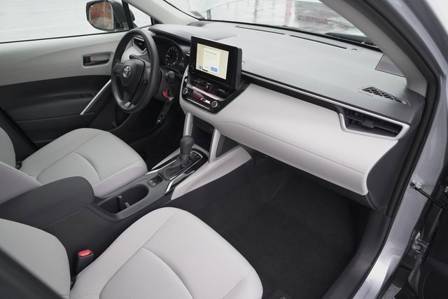 Certified 2025 Toyota Corolla Cross L image 25