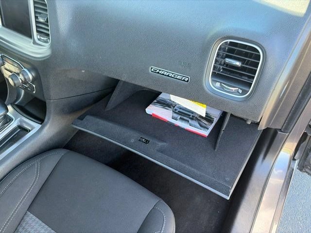 Used 2023 Dodge Charger SXT RWD image 39