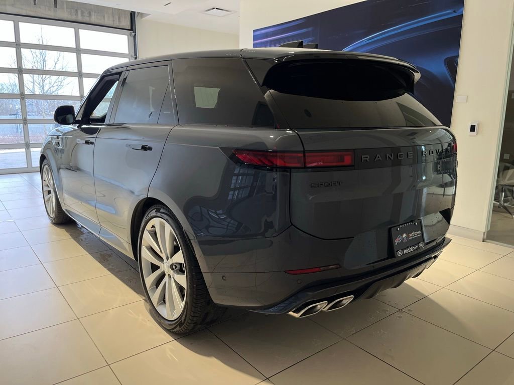 Used 2023 Land Rover Range Rover Sport First Edition image 7