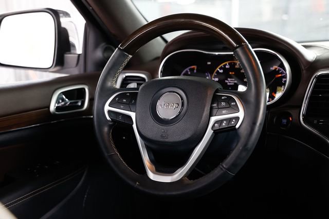 Used 2014 Jeep Grand Cherokee Overland w/ Advanced Technology Group image 32