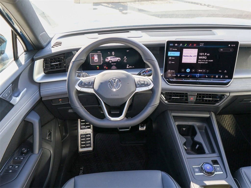 New 2026 Volkswagen Tiguan SE R-Line AWD/4WD image 18