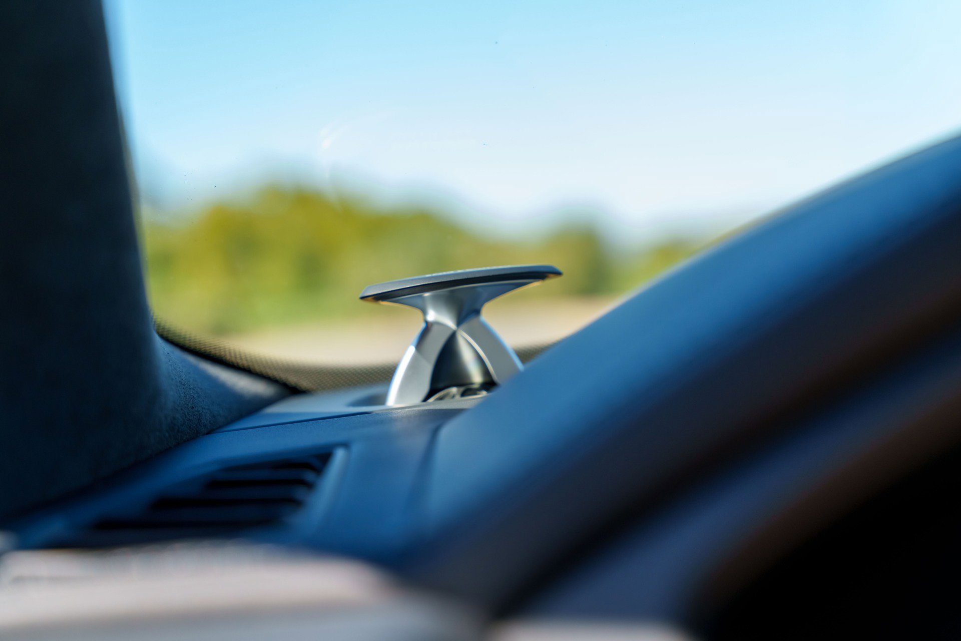 Used 2025 Lamborghini Urus SE image 73