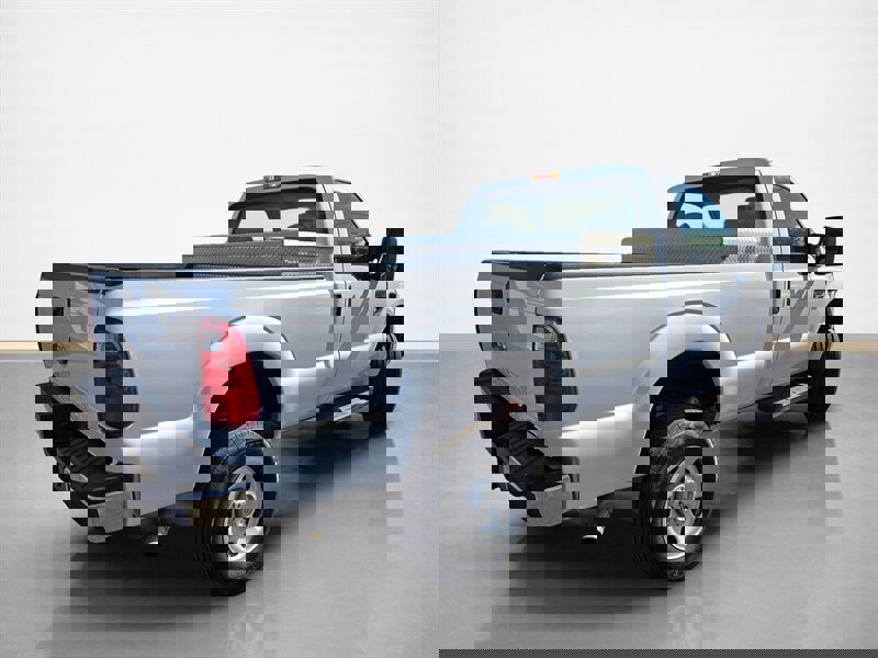 Used 2008 Ford F350 XL image 4