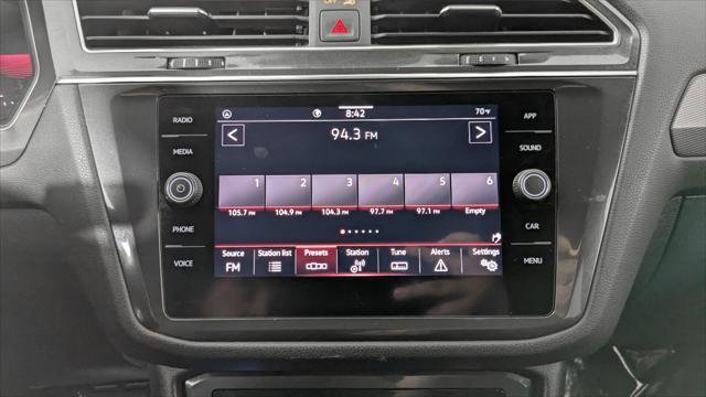 Used 2022 Volkswagen Tiguan SE R-Line FWD image 32