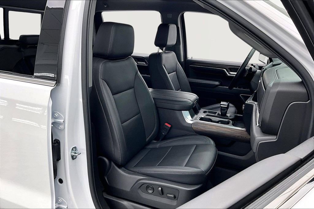 Used 2024 GMC Sierra 1500 SLT w/ SLT Premium Package AWD/4WD image 7