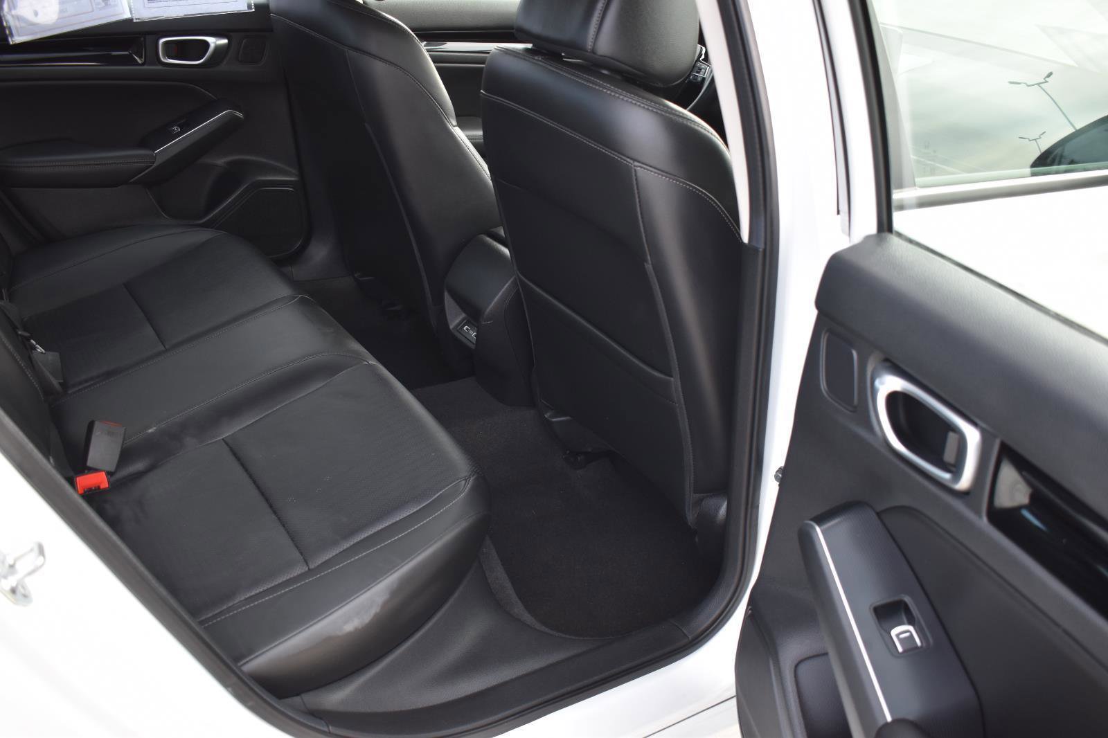 Used 2024 Honda Civic Touring image 16