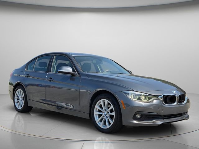 Used 2018 BMW 320i Sedan RWD image 9