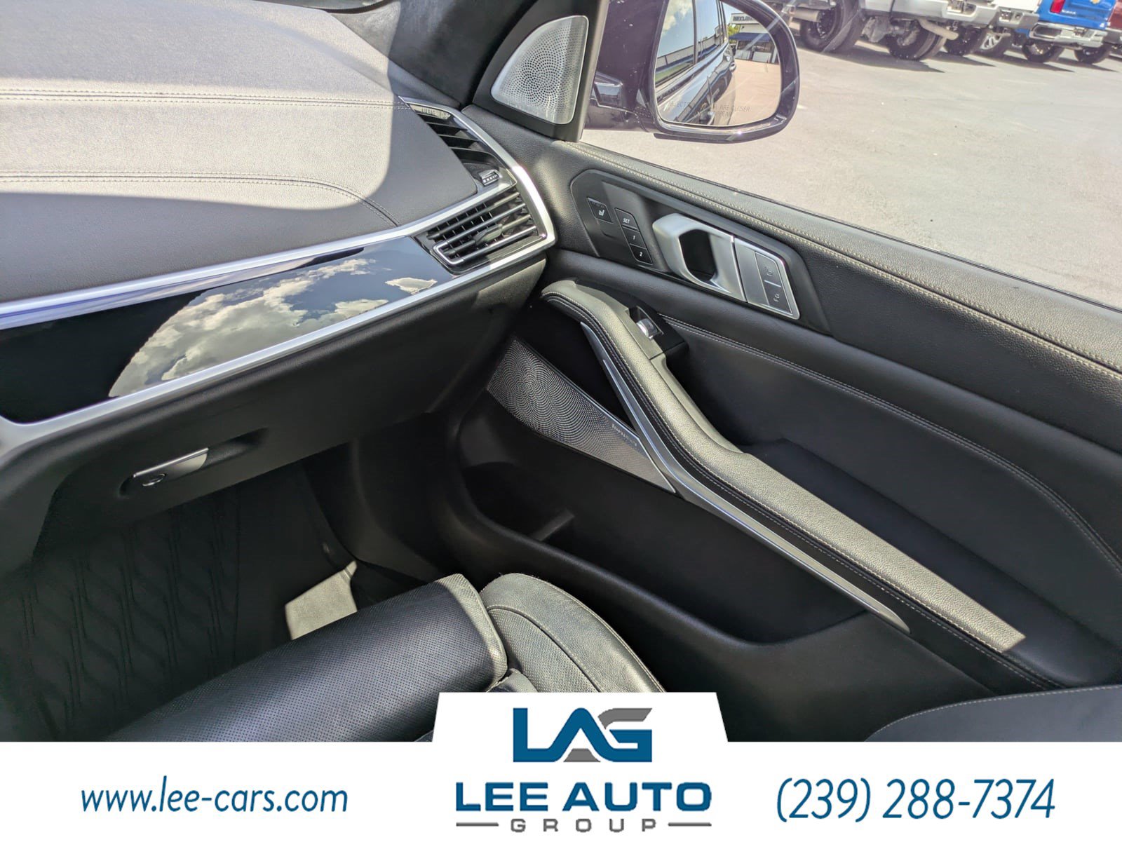 Used 2019 BMW X7 xDrive50i w/ Dynamic Handling Package AWD/4WD image 14