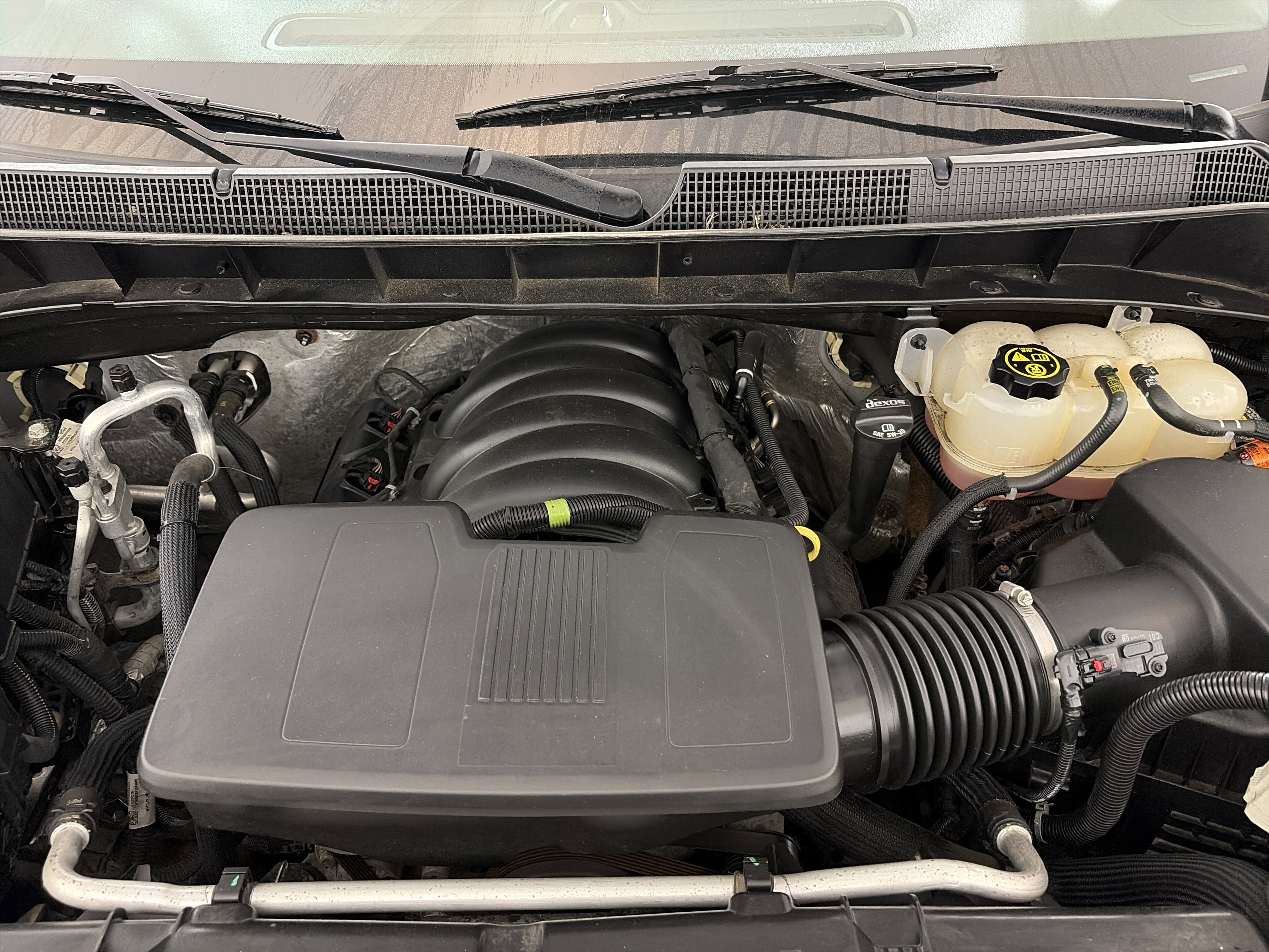 Used 2020 Chevrolet Silverado 1500 Custom w/ Custom Value Package AWD/4WD image 11