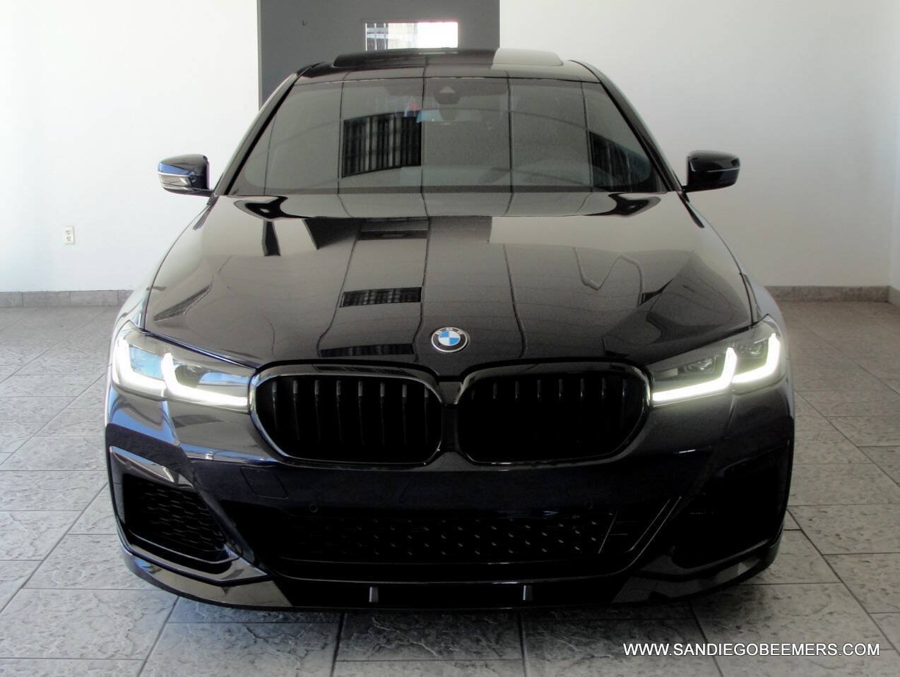 Used 2023 BMW 540i w/ M Sport Package RWD image 5