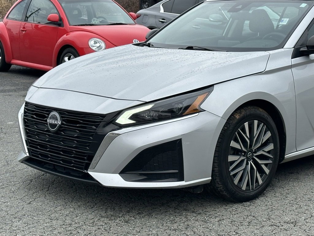 Used 2024 Nissan Altima 2.5 SV image 34