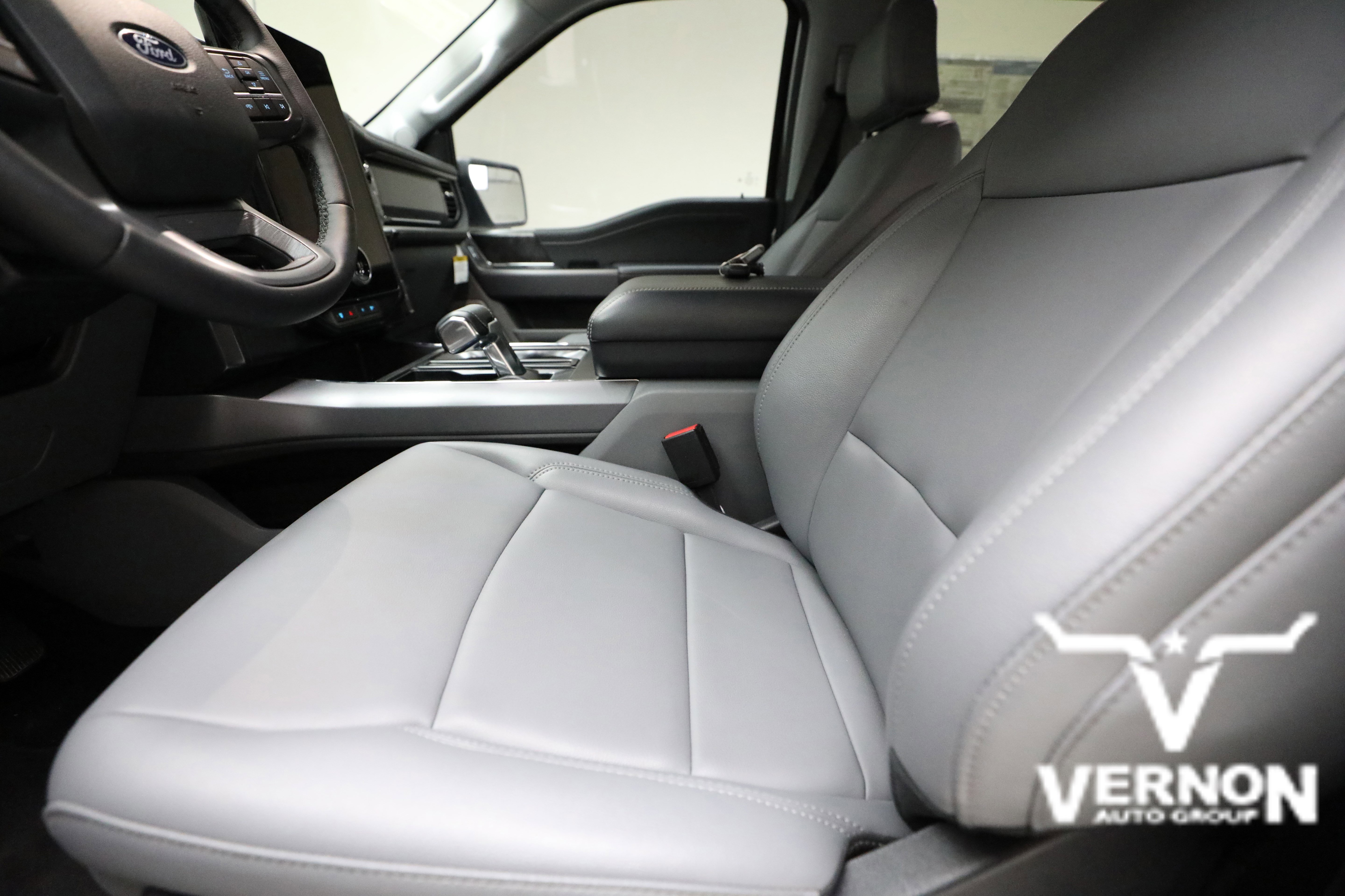 New 2025 Ford F150 Lightning Flash AWD/4WD image 10