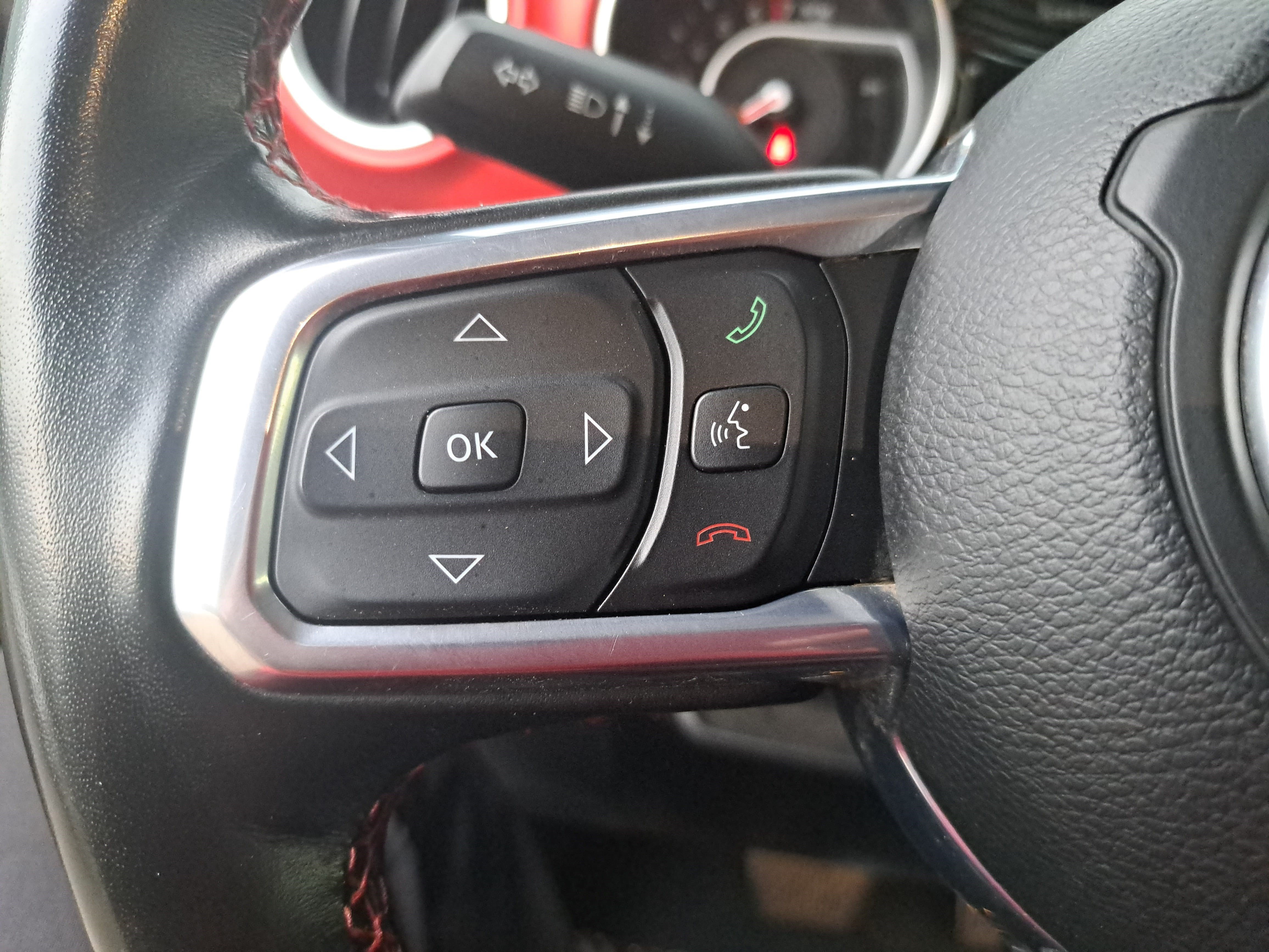 Used 2022 Jeep Gladiator Rubicon w/ LED Lighting Group AWD/4WD image 16