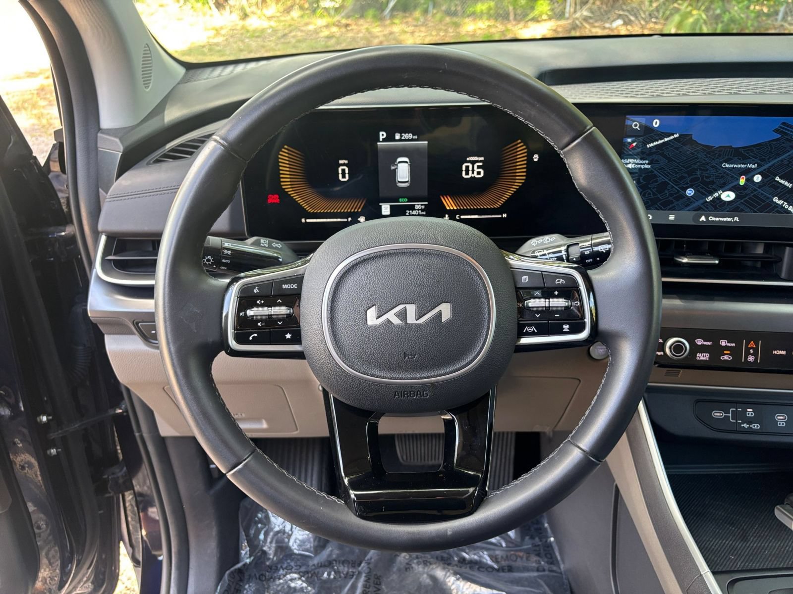 Used 2026 Kia Carnival FWD image 29