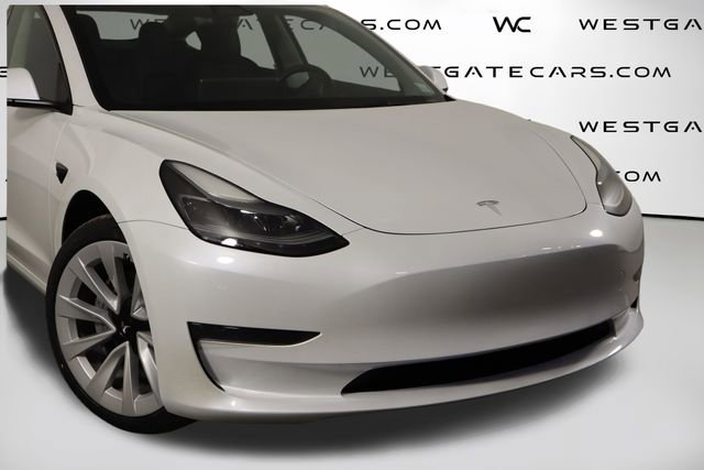 Used 2023 Tesla Model 3 Standard Range image 45