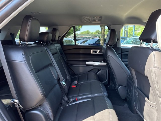 Used 2022 Ford Explorer XLT w/ Equipment Group 202A image 30