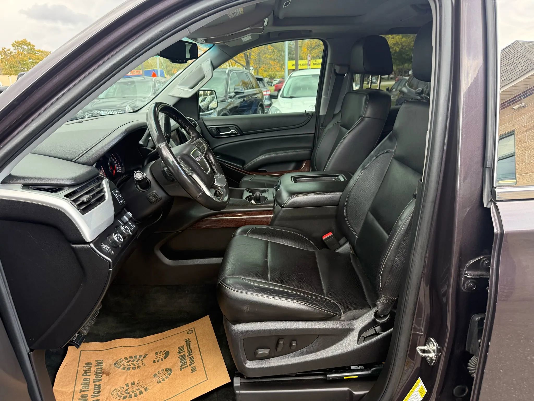 Used 2015 GMC Yukon SLT w/ Open Road Package image 16