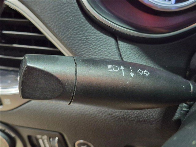 Used 2019 Jeep Cherokee Limited FWD image 15