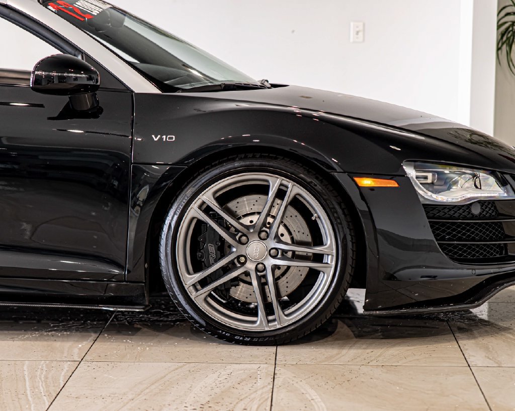 Used 2012 Audi R8 V10 AWD/4WD image 11