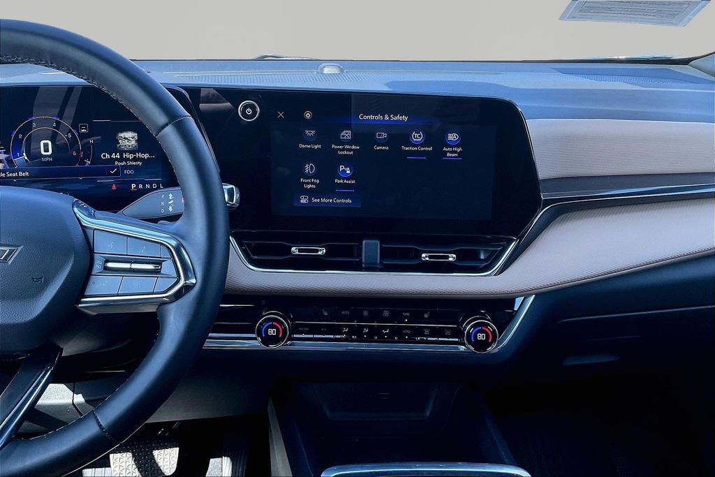 Used 2025 Chevrolet Equinox ACTIV w/ Safety and Technology Package image 11