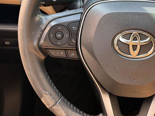 Certified 2019 Toyota RAV4 XLE Premium FWD image 12