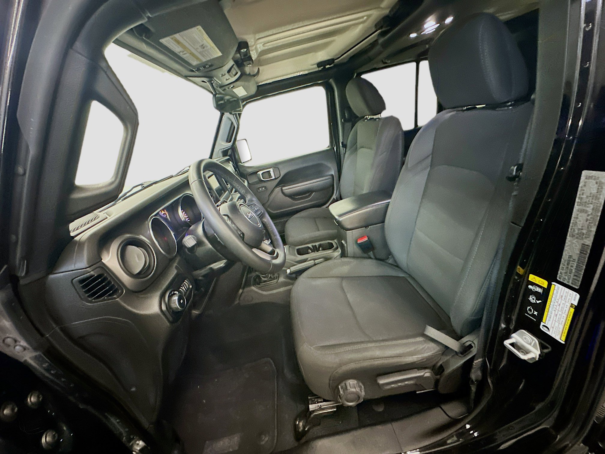 Used 2022 Jeep Wrangler Sport S AWD/4WD image 13