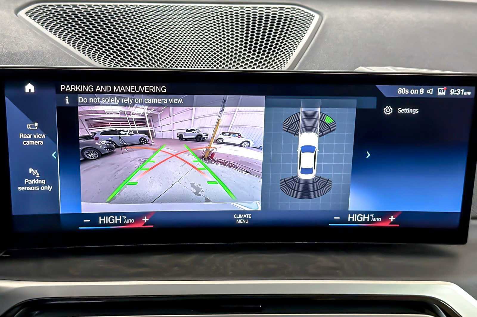 Used 2023 BMW 330i Sedan w/ Premium Package image 19