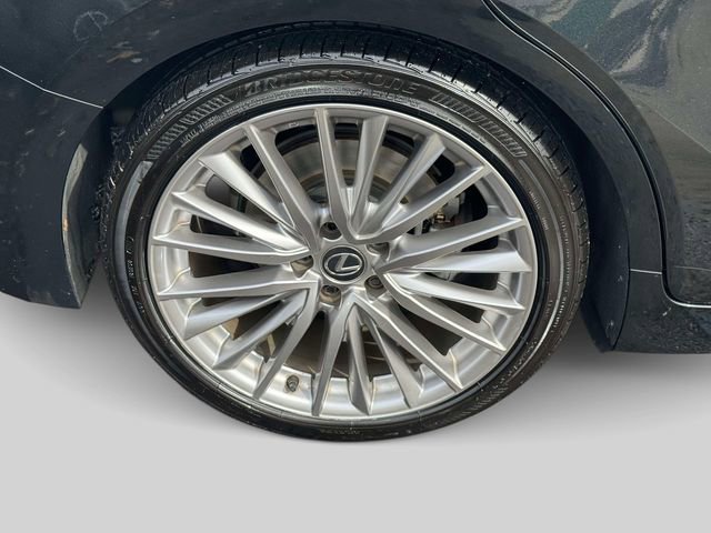 Used 2023 Lexus IS 300 AWD w/ Premium Package image 9