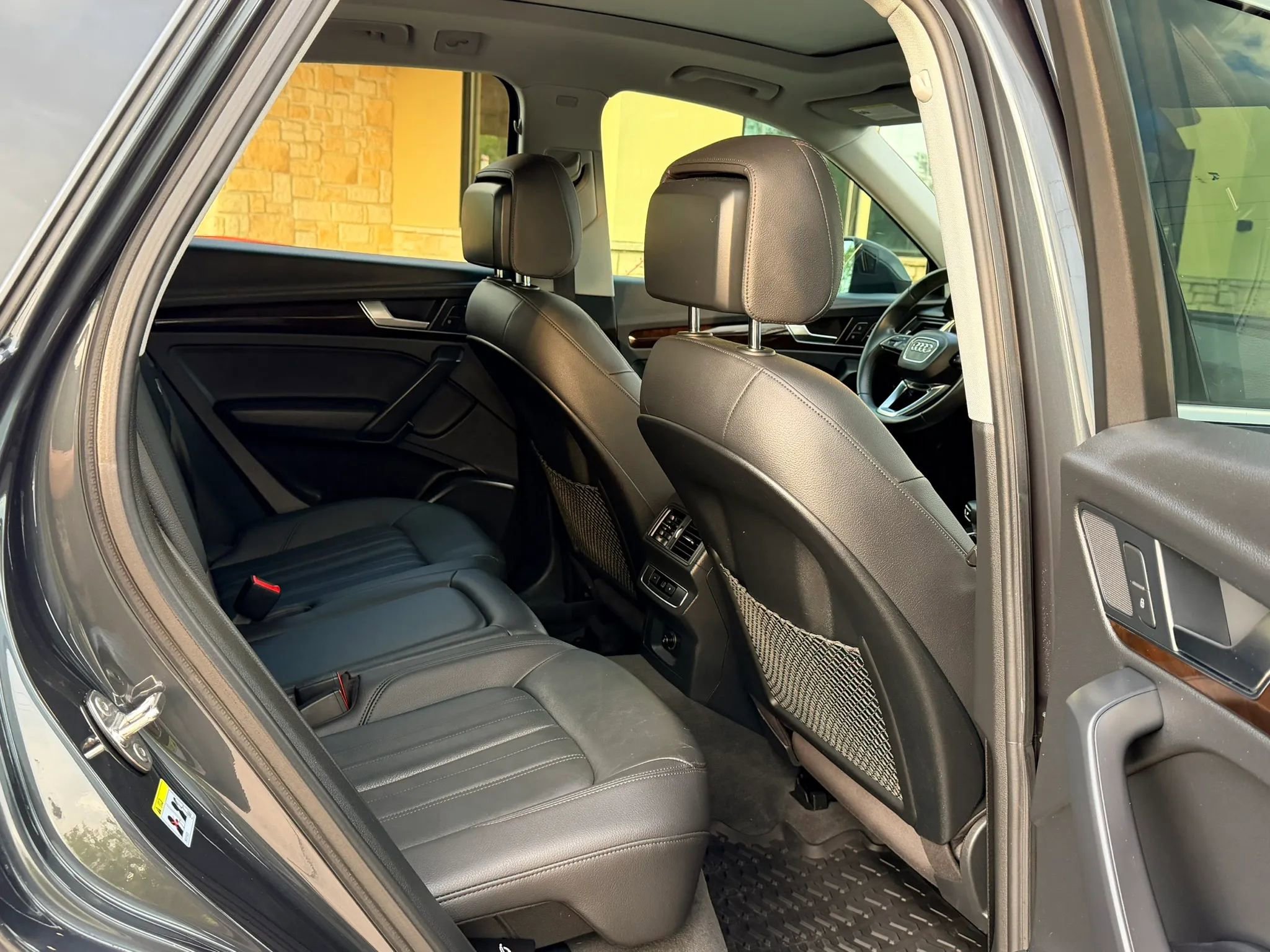 Used 2020 Audi Q5 2.0T Premium w/ Convenience Package AWD/4WD image 12