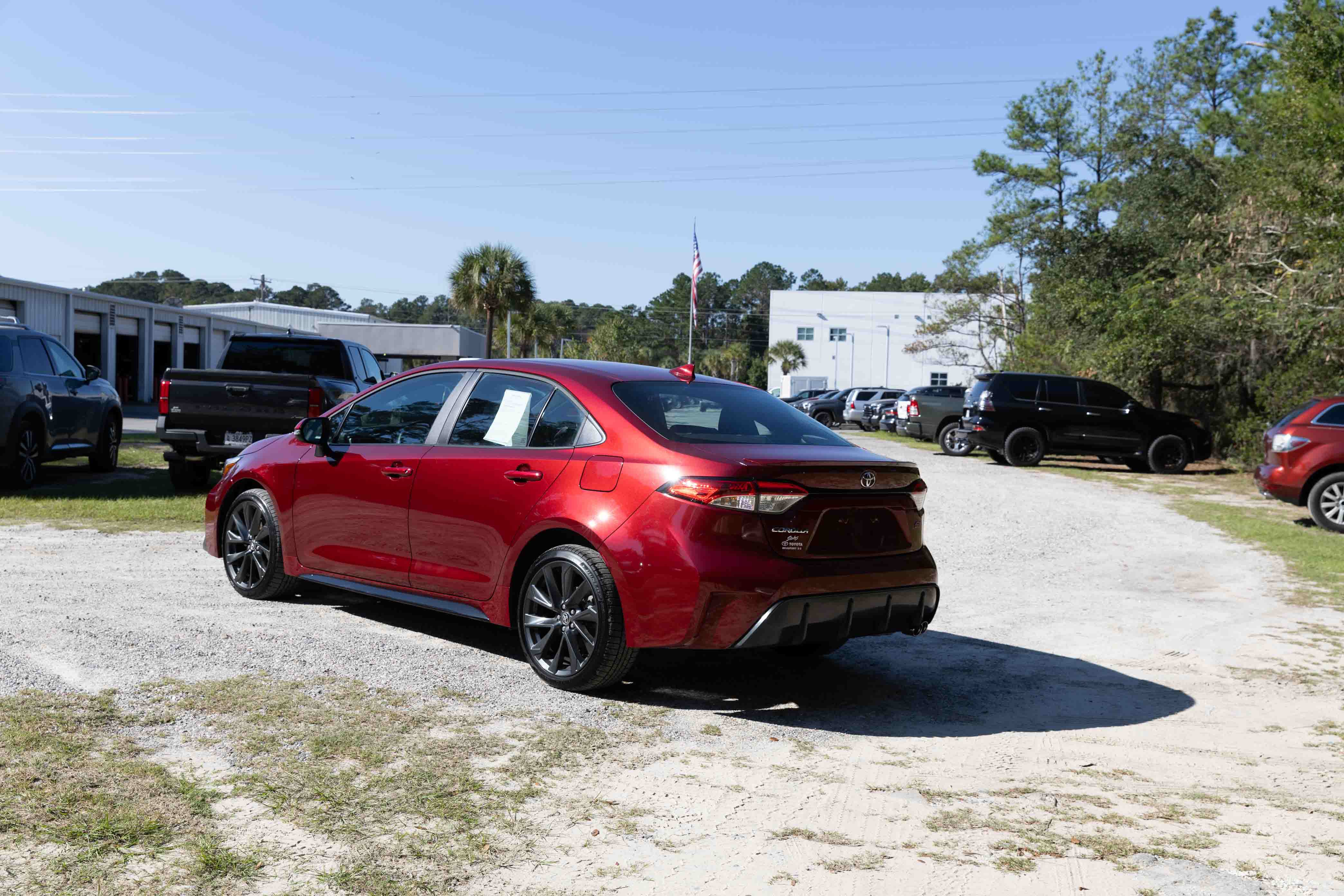 Certified 2026 Toyota Corolla SE w/ SE Package FWD image 3