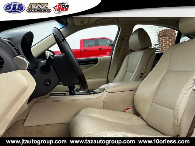 Used 2013 Lexus LS 460 AWD w/ Comfort Pkg image 10
