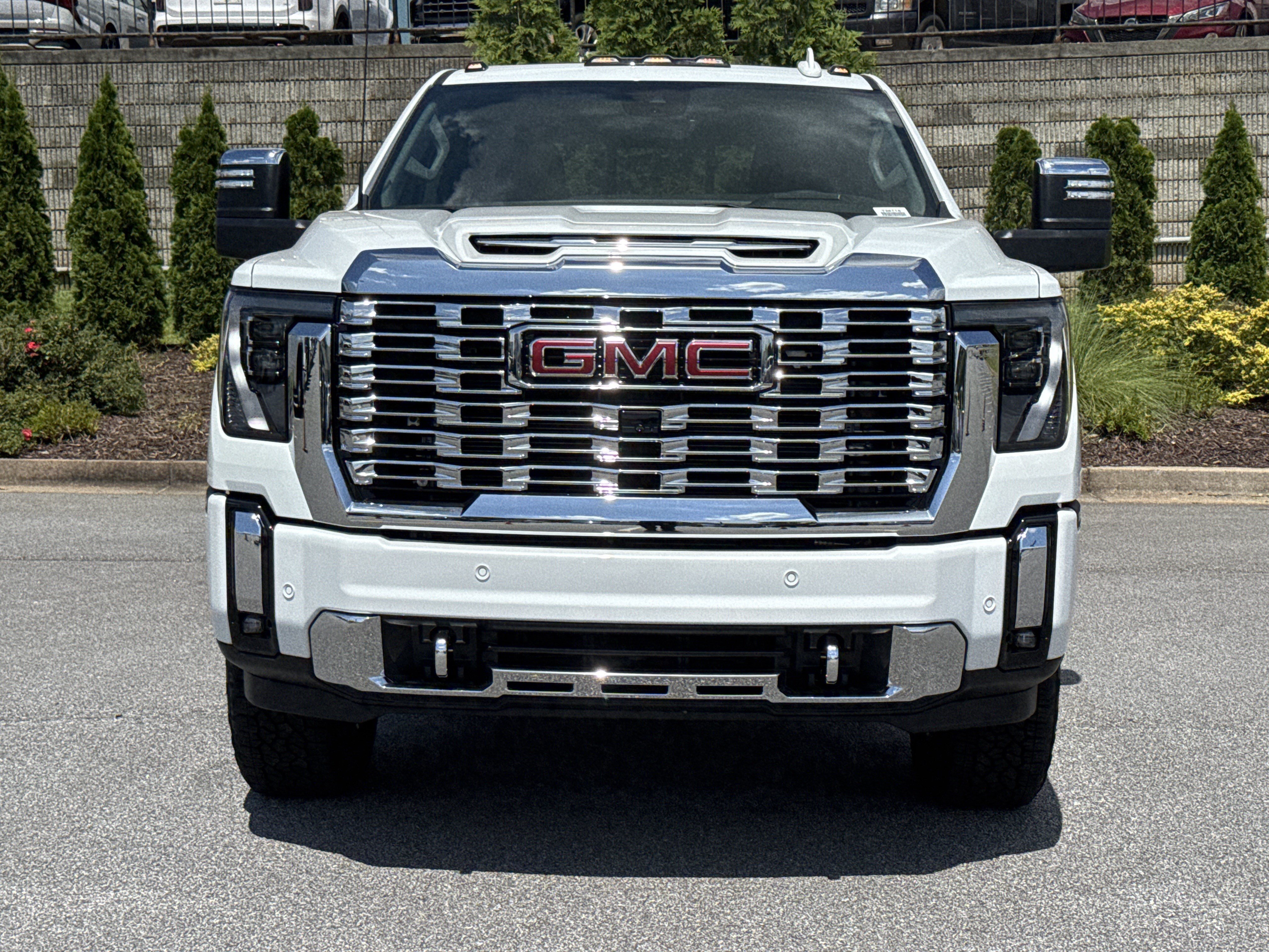 New 2026 GMC Sierra 2500 Denali w/ Denali Reserve Package AWD/4WD image 3