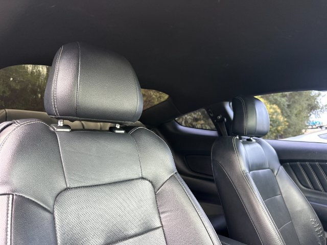 Used 2017 Ford Mustang Premium RWD image 15