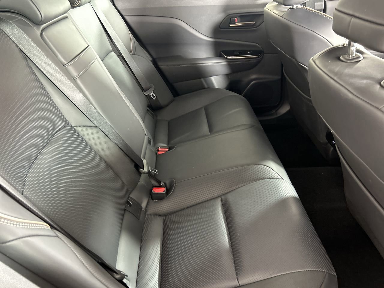 Used 2026 Toyota Crown XLE AWD/4WD image 25