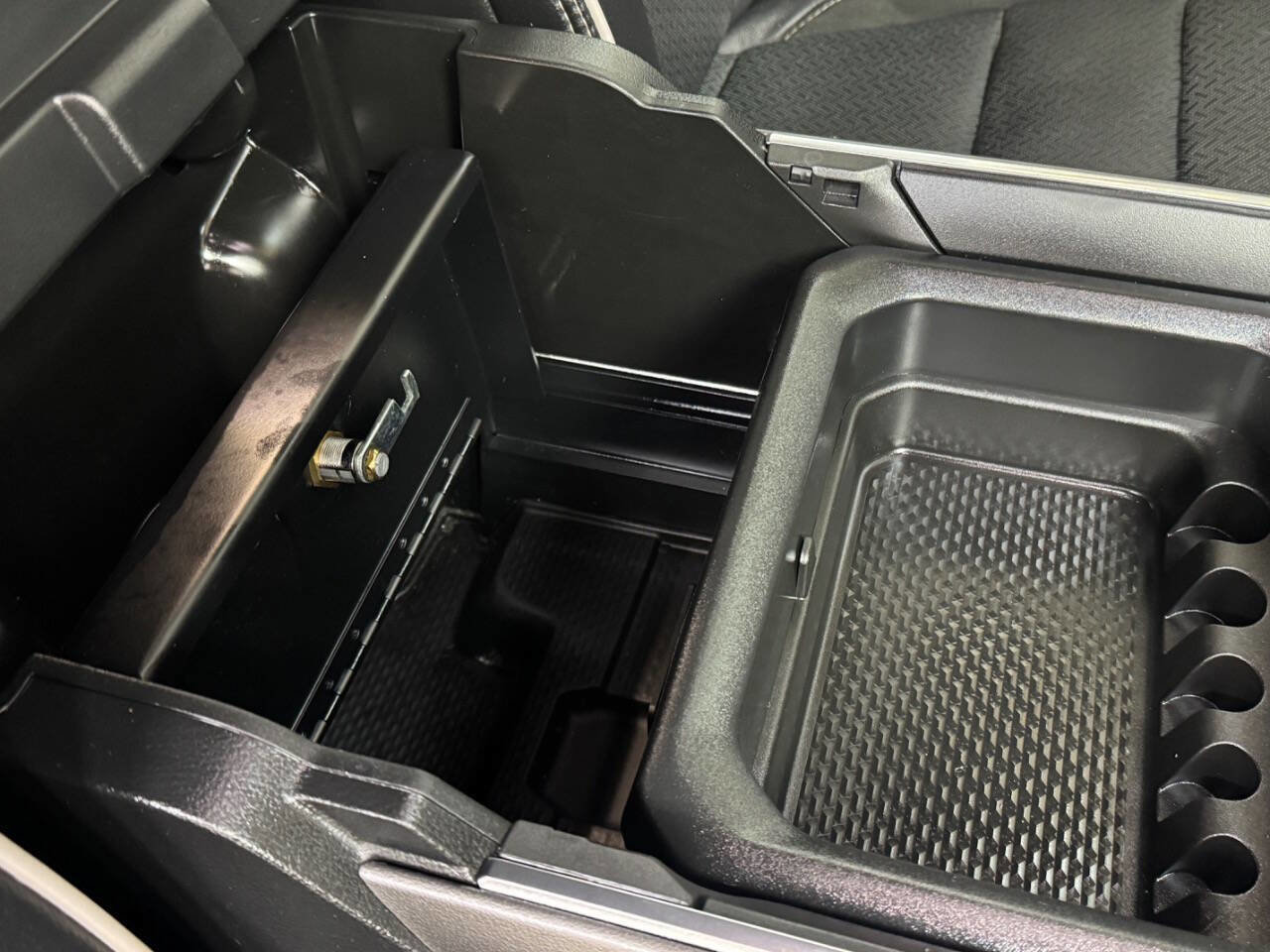 Used 2025 RAM 1500 Laramie w/ Laramie Southwest Edition image 30