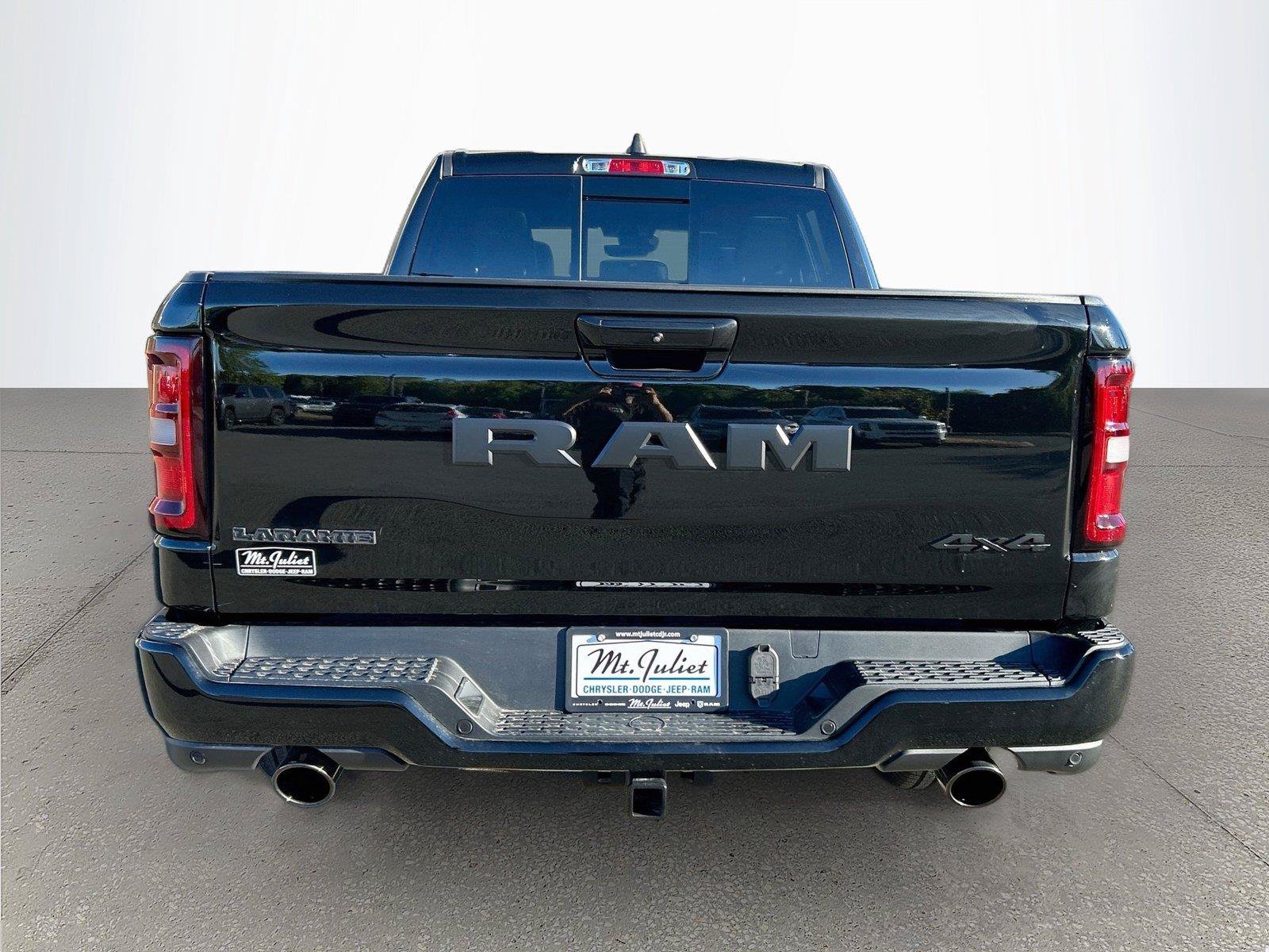 New 2026 RAM 1500 Laramie AWD/4WD image 5