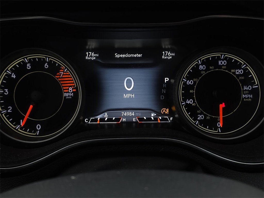 Used 2019 Jeep Cherokee Limited image 19