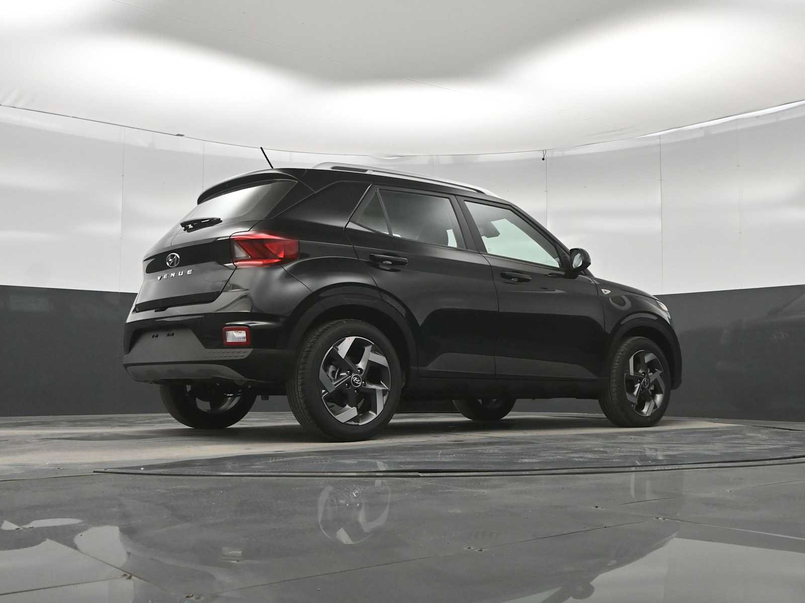 New 2026 Hyundai Venue SEL FWD image 36