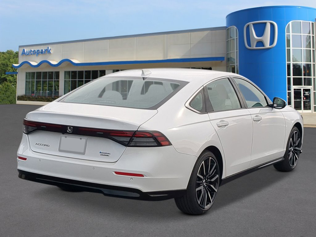 New 2026 Honda Accord Touring image 5