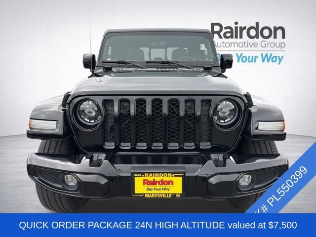 Used 2023 Jeep Gladiator Overland image 2