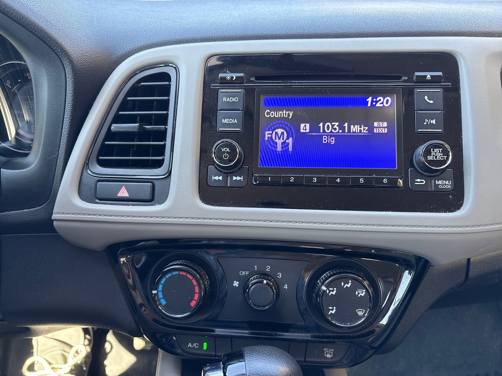 Used 2019 Honda HR-V LX image 15
