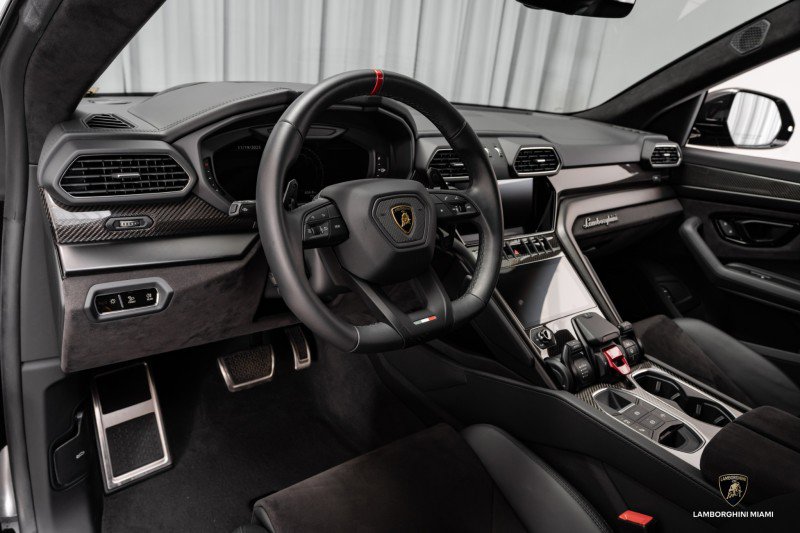 Used 2024 Lamborghini Urus S image 30