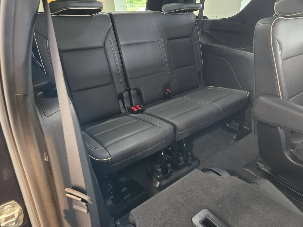 Certified 2025 Chevrolet Tahoe Premier AWD/4WD image 12